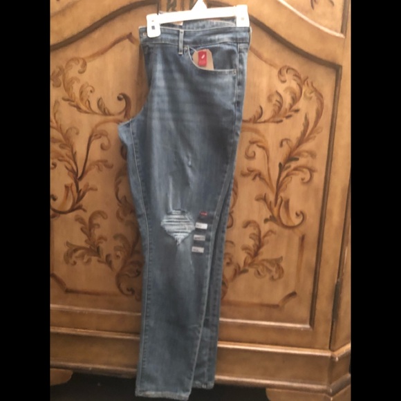 Plus Size Levi’s 711 Skinny, Sculpt Jeans - Picture 5 of 17